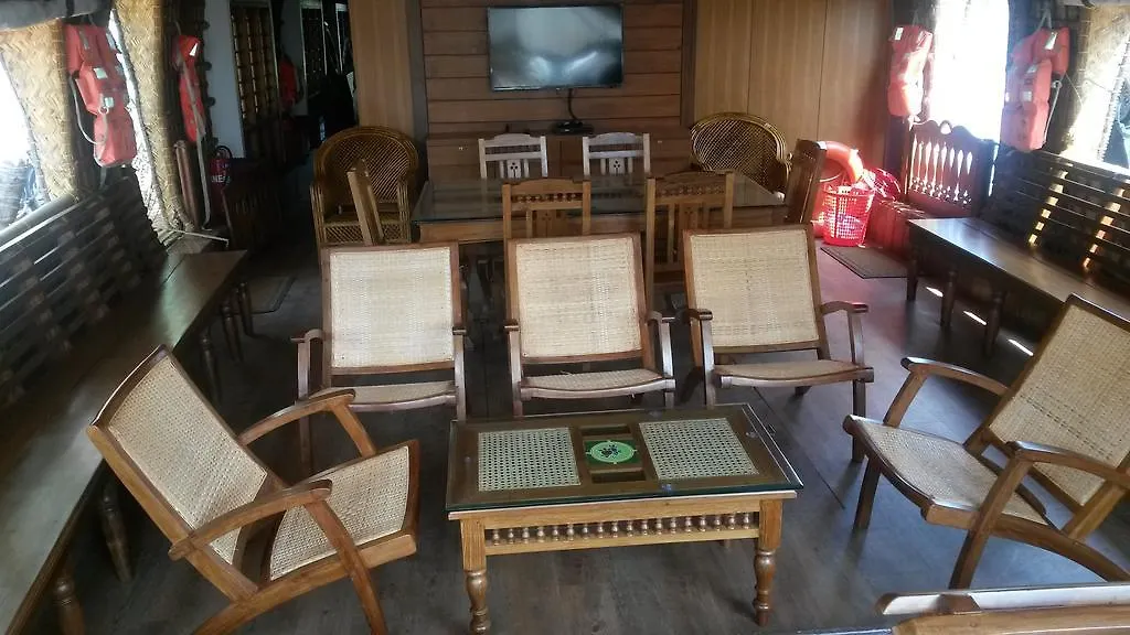 *** Botel Hotel Kv Houseboats Alappuzha India